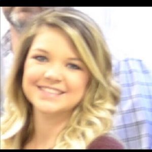 Meet your Posher, Alisha